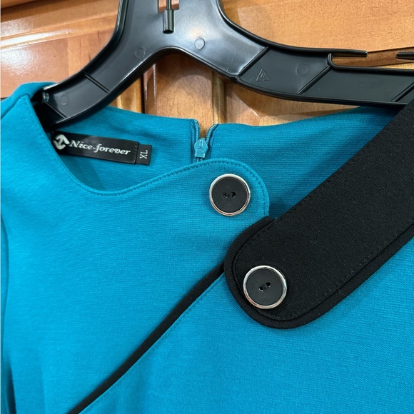 Knit color block dress, size M. Teal and black. - Picture 4 of 5